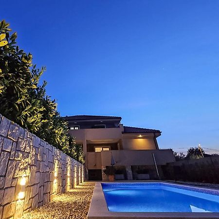 Villa Matea - Mlk150 By Interhome Добринь Экстерьер фото